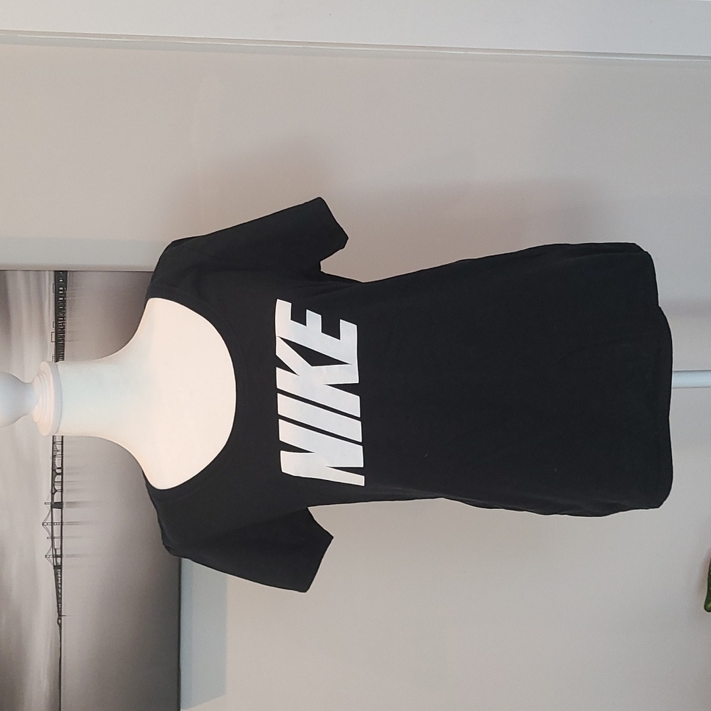 Womens Nike t-shirt,  black, size M